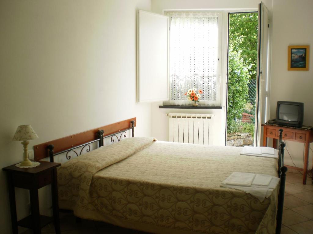 Hotel Paese Corvara Beverino Zimmer foto